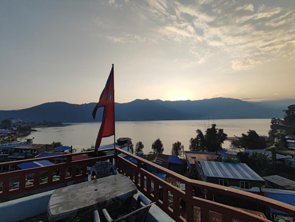 Hotel Kajiinn Pokhara Extérieur photo