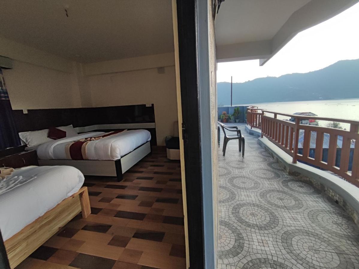 Hotel Kajiinn Pokhara Extérieur photo