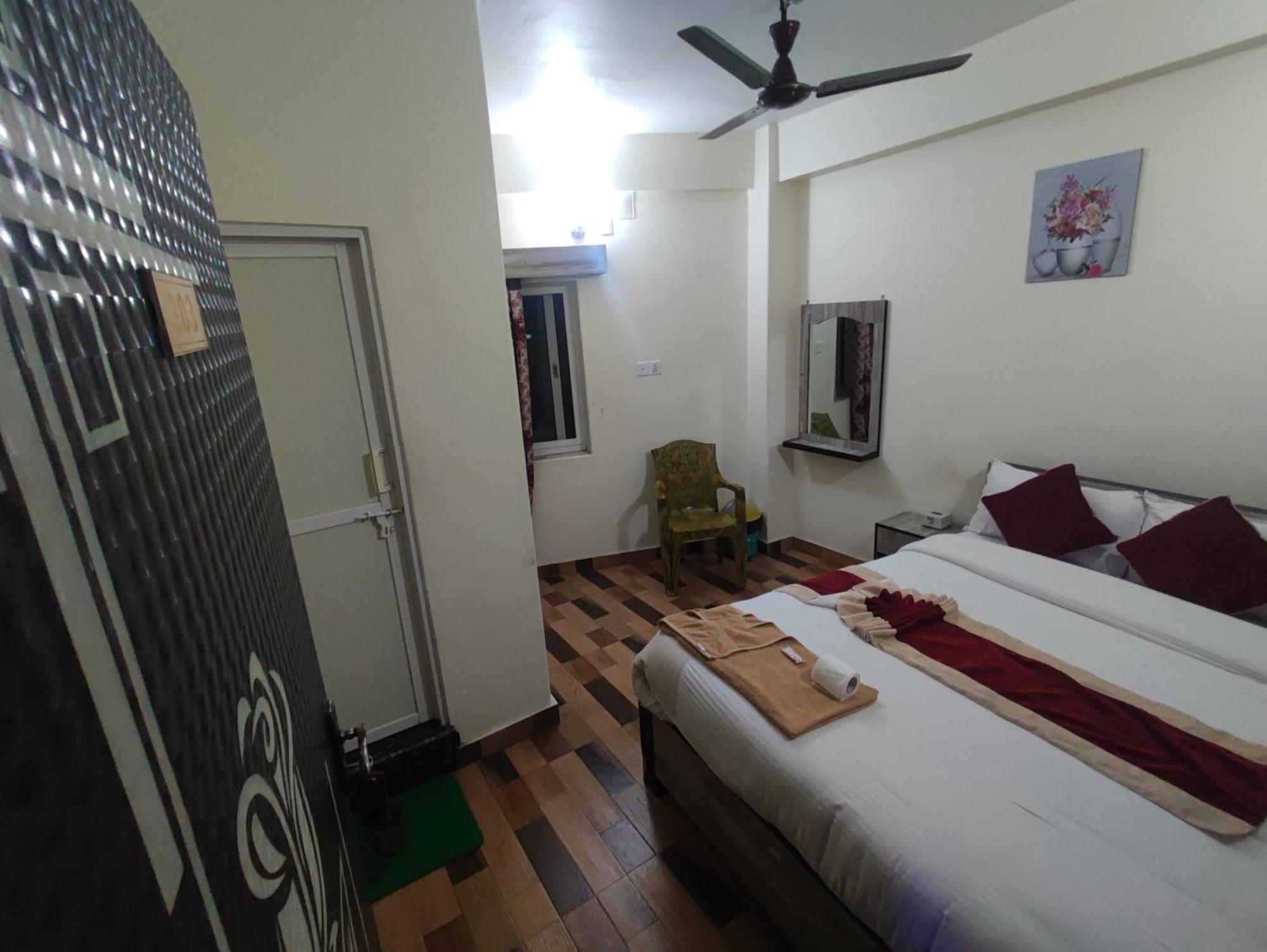 Hotel Kajiinn Pokhara Extérieur photo